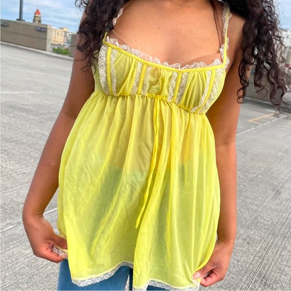 Vintage Y2K Victoria's Secret Babydoll Nightie Slip Chemise Top Yellow Small - Picture 3 of 13